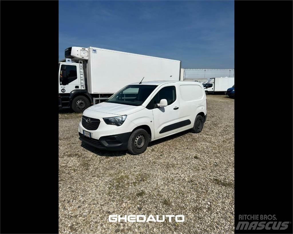 Opel Combo III 2012 Jakeluautot