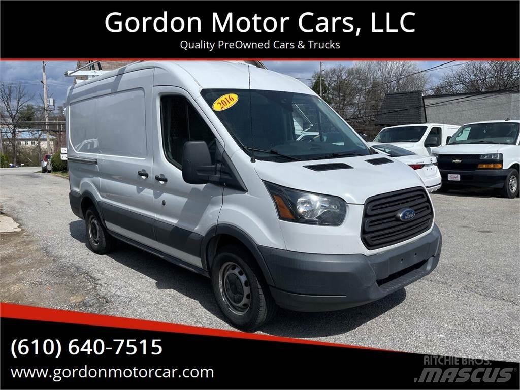 Ford Transit Pakettiautot
