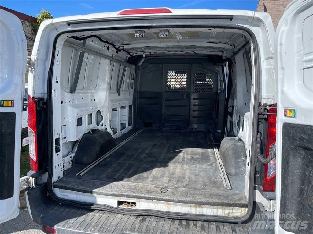 Ford Transit Pakettiautot