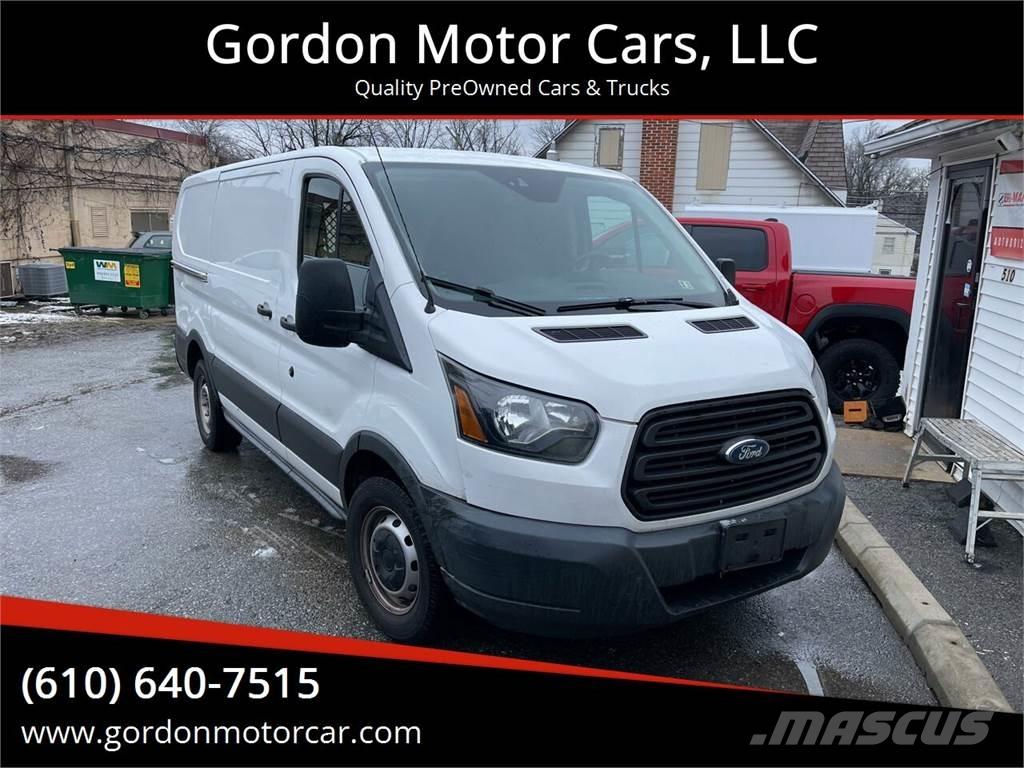Ford Transit Jakeluautot