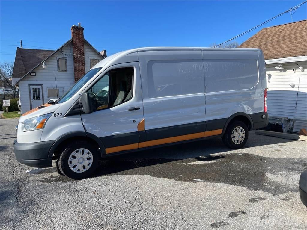 Ford Transit Pakettiautot