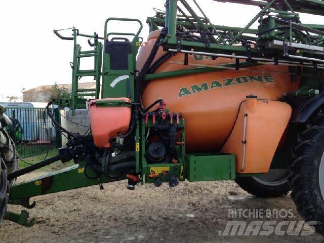 Amazone UX 4200 Hinattavat ruiskut