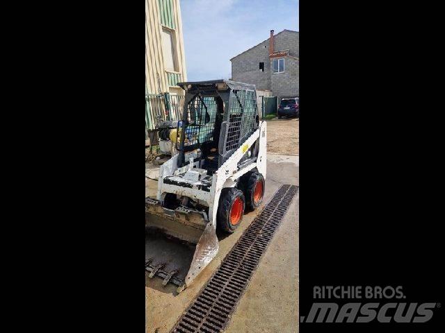 Bobcat S70 Pyöräkuormaajat