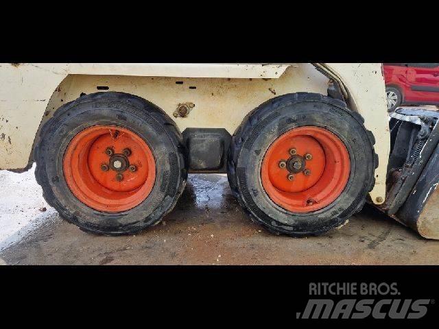 Bobcat S70 Pyöräkuormaajat