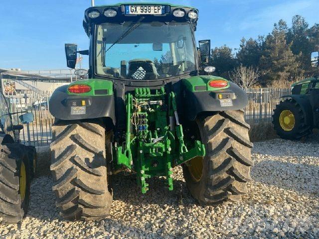 John Deere 6R120 Traktorit