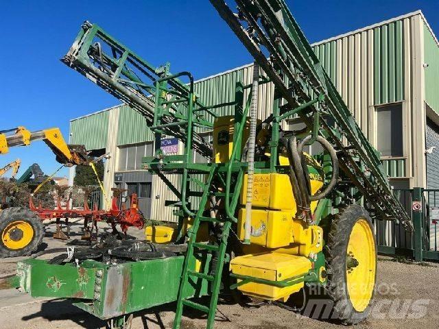 John Deere 824 SE Hinattavat ruiskut