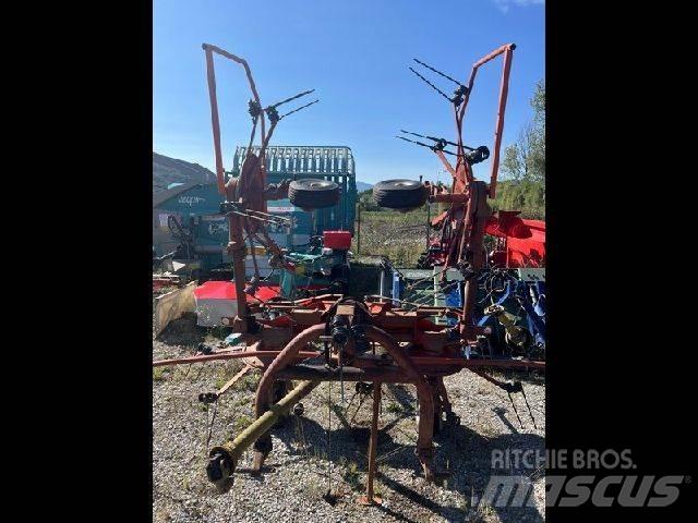 Kuhn GF5001MH Pöyhimet ja haravat
