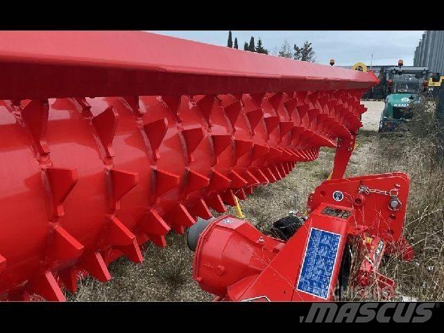 Kuhn HR 3004 Äkeet