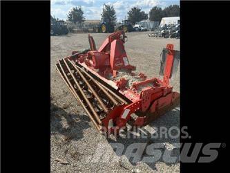 Kuhn HR3004 Äkeet