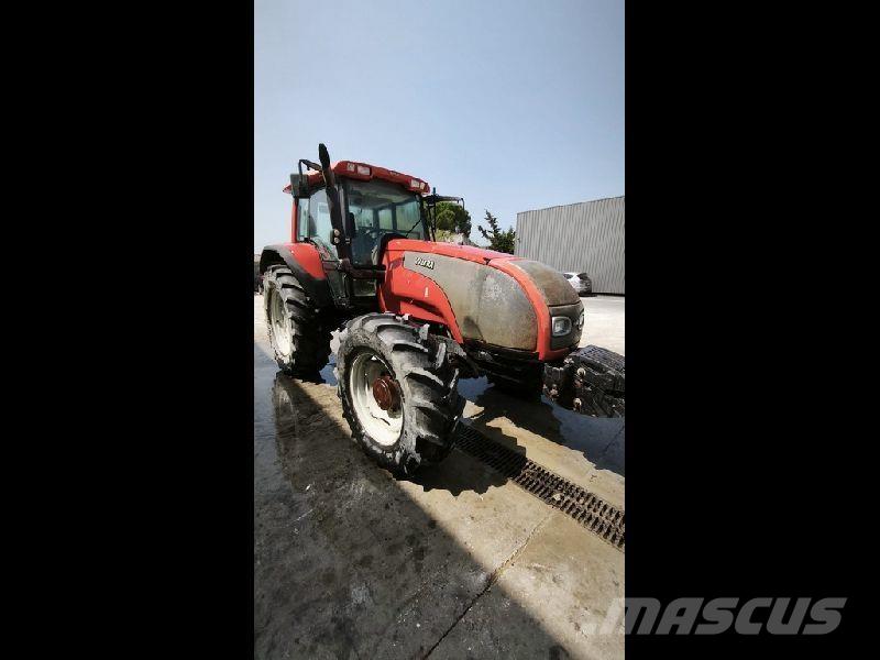 Valtra T140 Traktorit
