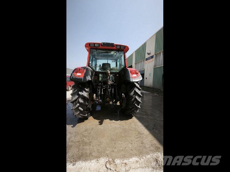 Valtra T140 Traktorit