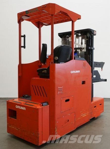 Baka EFV2500SO Ajettavat pinoamisvaunut