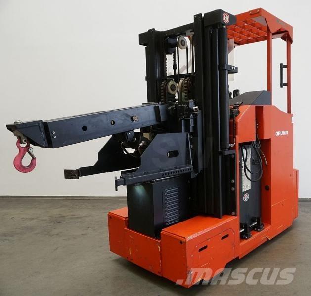 Baka EFV2500SO Ajettavat pinoamisvaunut