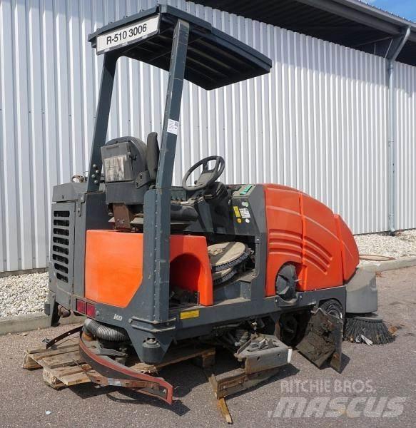 Hako 1800 LPG Pesu- ja lakaisukoneet