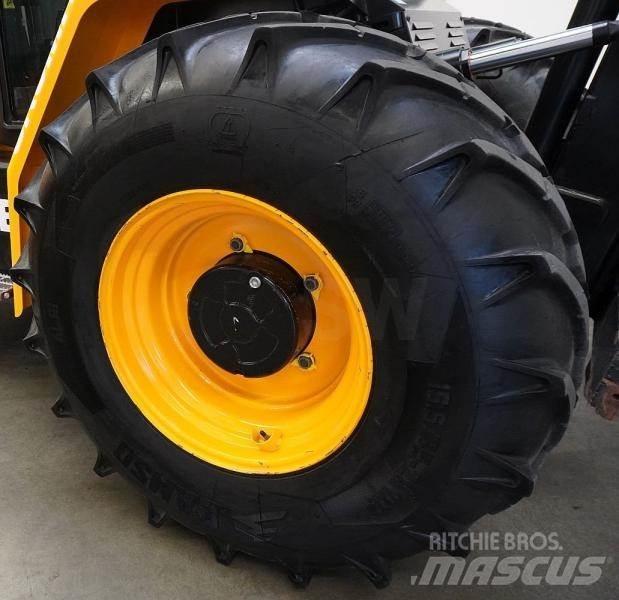 JCB 940-4 Maastotrukit