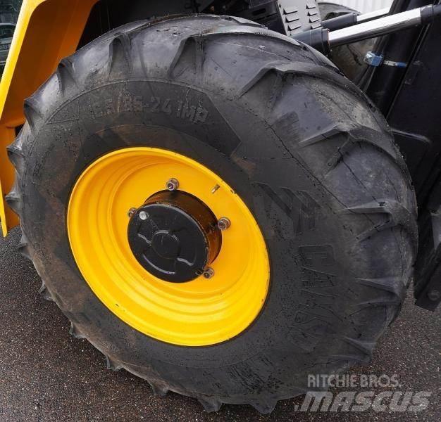 JCB 940-4 Maastotrukit