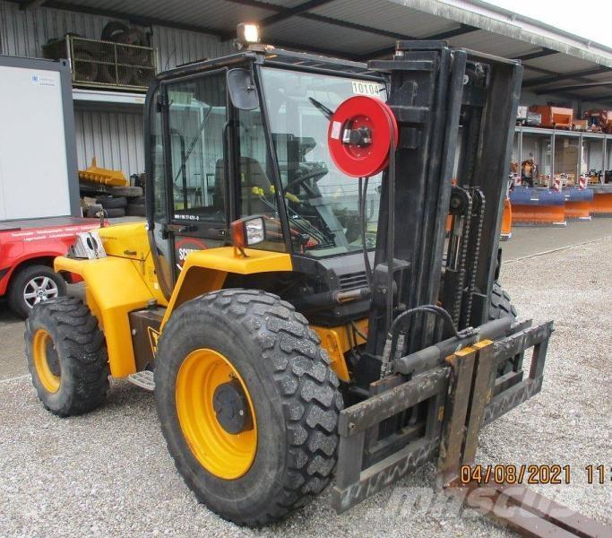 JCB 940-4 Maastotrukit