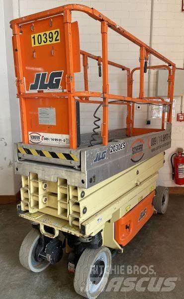 JLG 2030ES Kuukulkijat