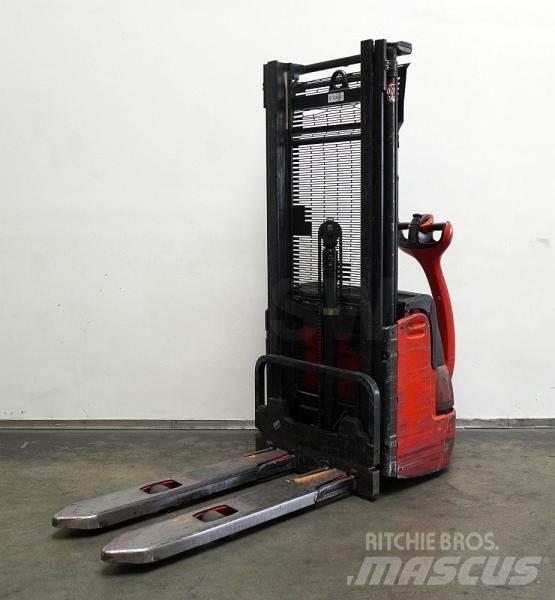 Linde L 10 379 Ajettavat pinoamisvaunut