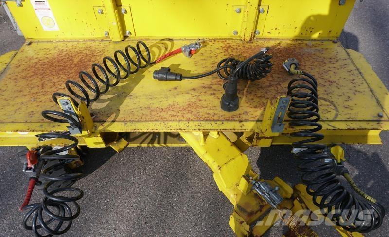 Pefra 4000 Lavaperävaunut