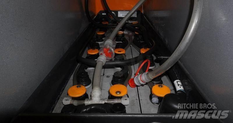Still FV-X-16 Ajettavat pinoamisvaunut