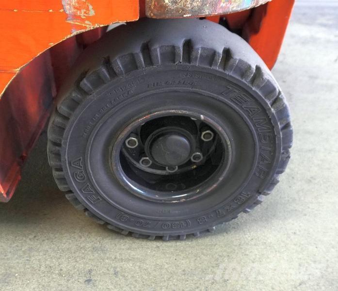 Toyota 8FBMT25 Sähkötrukit