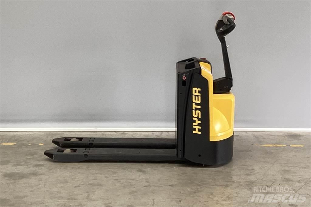 Hyster P1.6 Käyden ajettavat pinoamistrukit
