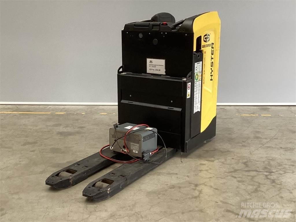 Hyster RP2.0N Ajettavat pinoamisvaunut
