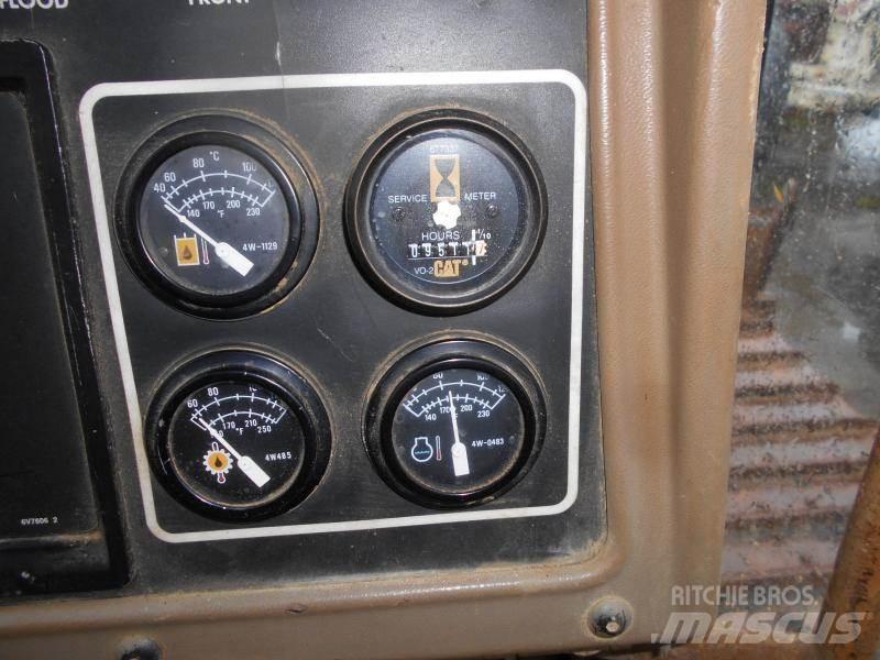 CAT D5HLG Telaketjupuskutraktorit