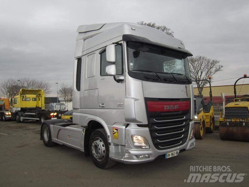 DAF XF105 460 Vetopöytäautot