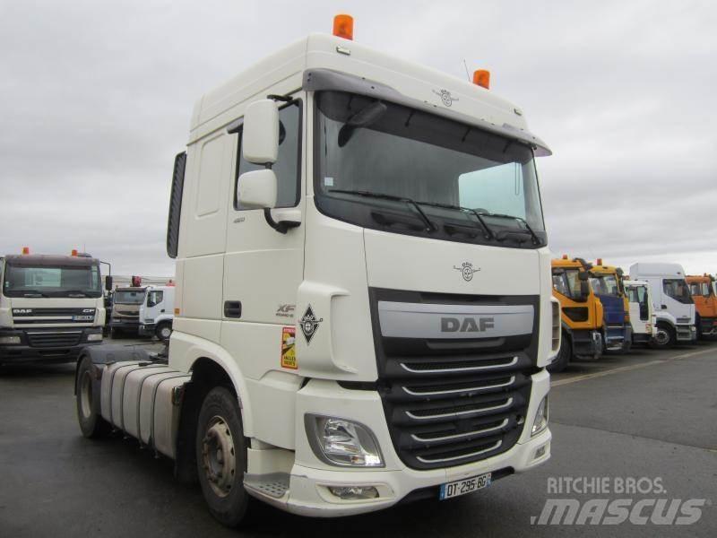 DAF XF105 460 Vetopöytäautot