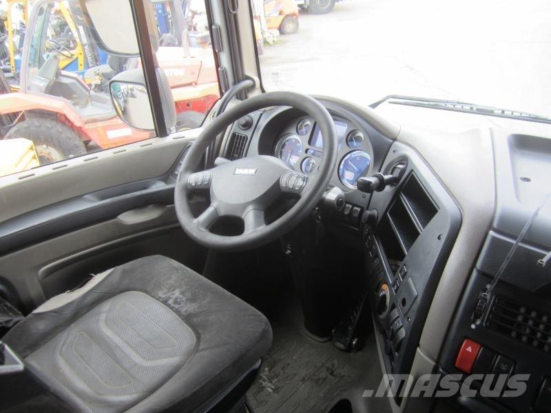 DAF XF105 460 Vetopöytäautot
