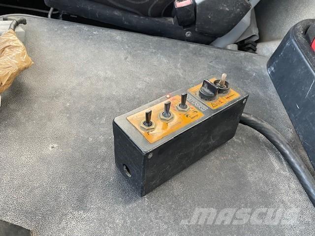 Iveco 330.36 Vaihtolava-autot