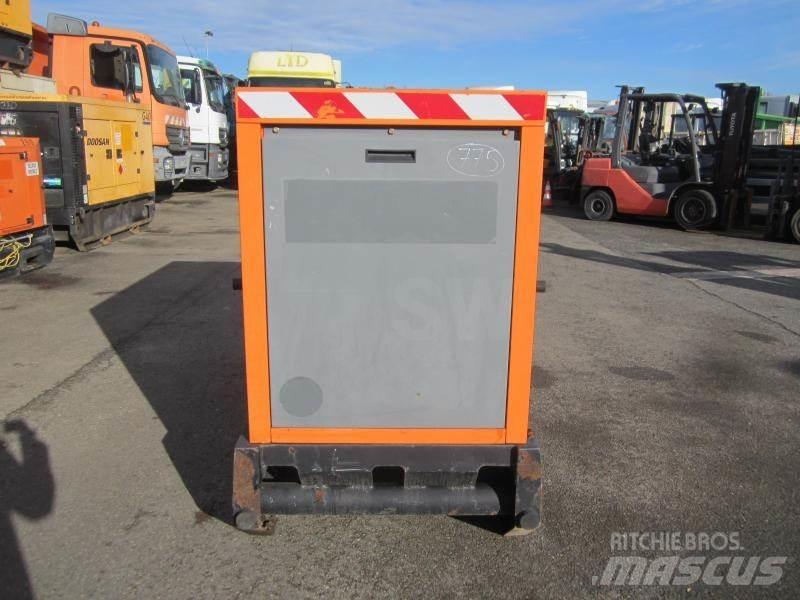 Sdmo R44 Dieselgeneraattorit