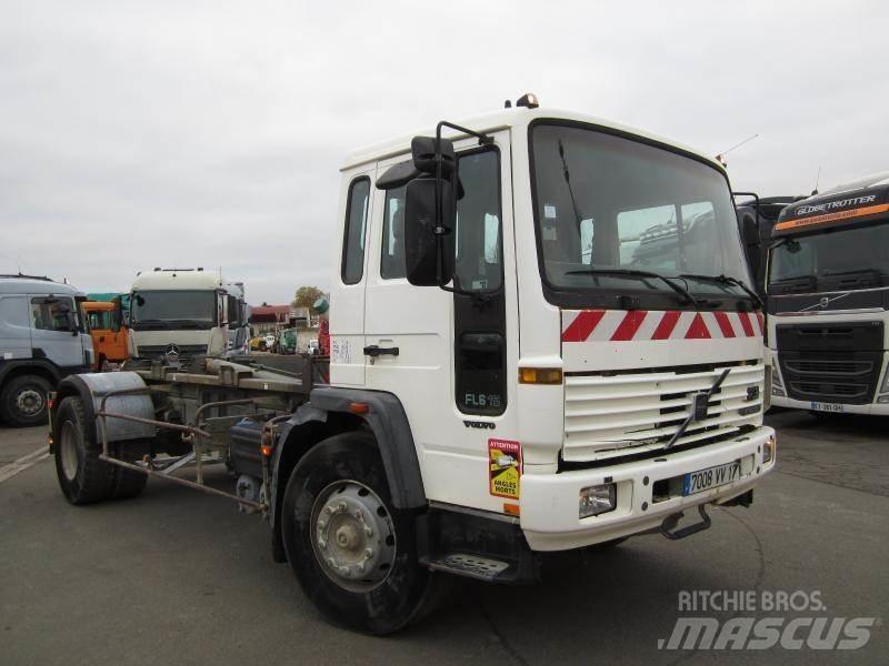 Volvo FL6 19 Vaihtolava-autot