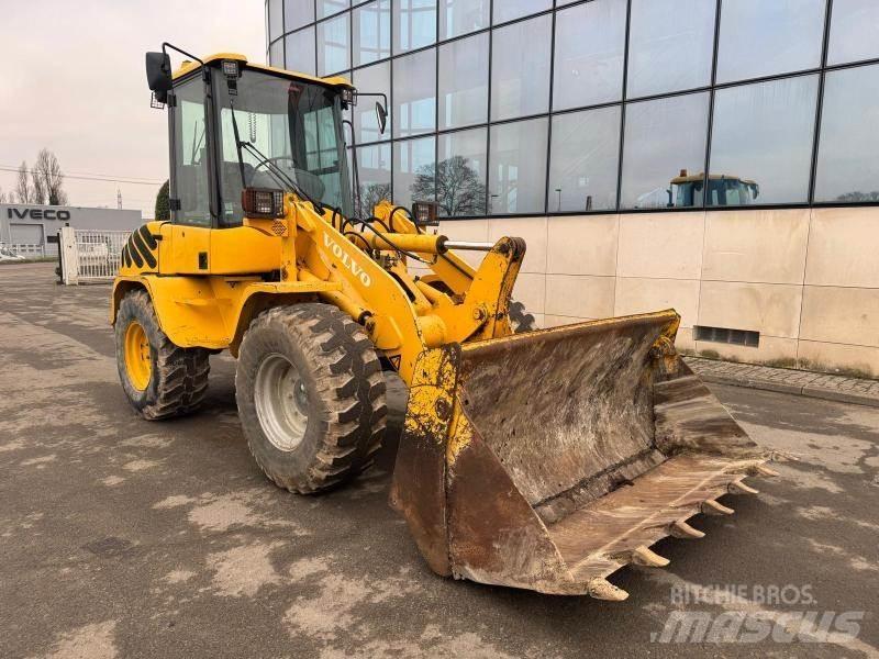 Volvo L 35 BZ Pyöräkuormaajat