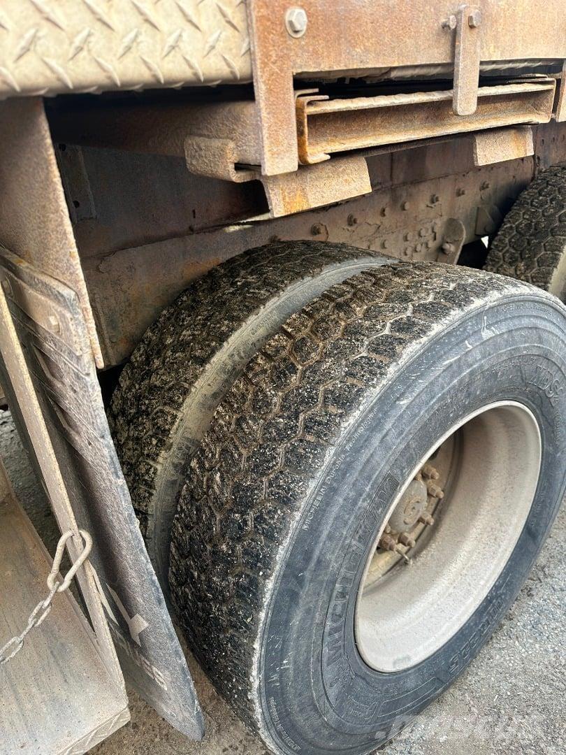 National 1500 Nosturiautot