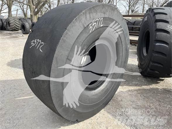 BKT 29.5R29 Renkaat ja vanteet