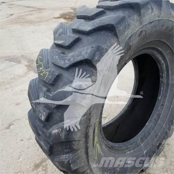  CAMSO 17.5X25 Renkaat ja vanteet