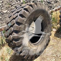  CAMSO 20.5X25 Renkaat ja vanteet