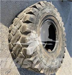  CAMSO 20.5X25 Renkaat ja vanteet