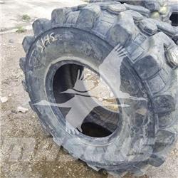  CAMSO 21LX24 Renkaat ja vanteet