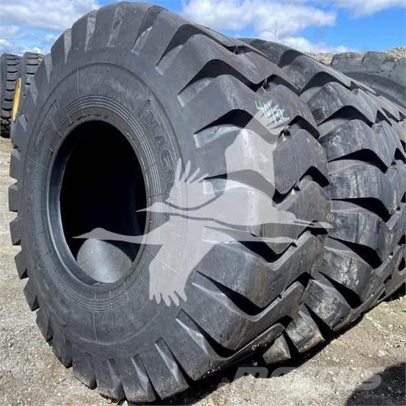  MAGNA 23.5X25 Renkaat ja vanteet