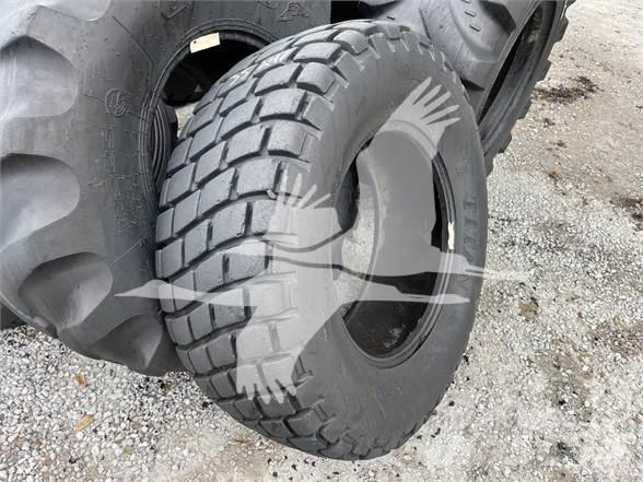 Titan 14.9X24 Muut koneet