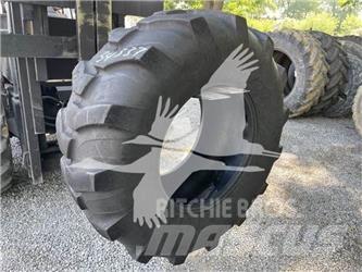 Titan 19.5L24 Renkaat ja vanteet