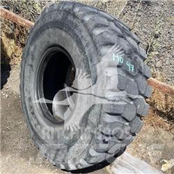 Titan 20.5R25 Renkaat ja vanteet