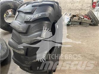 Titan 21LR24 Renkaat ja vanteet