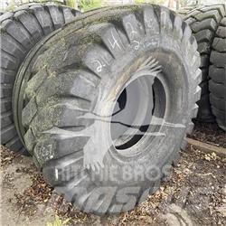 Toyo 18.00X25 Renkaat ja vanteet