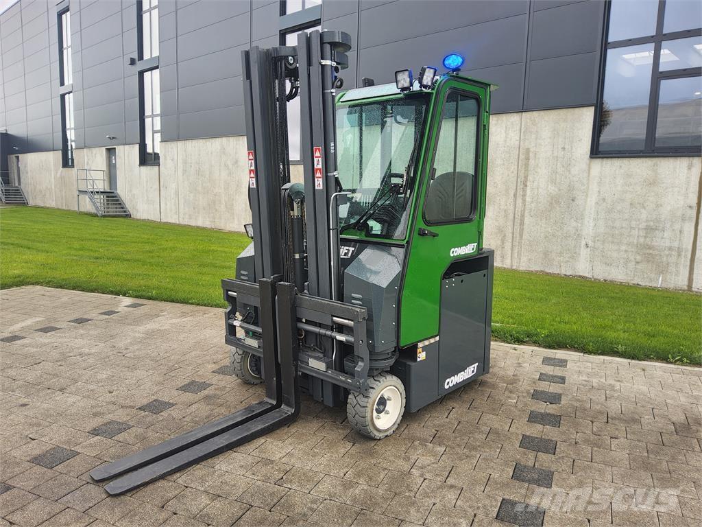 Combilift CBE 3000 Nelitietrukit