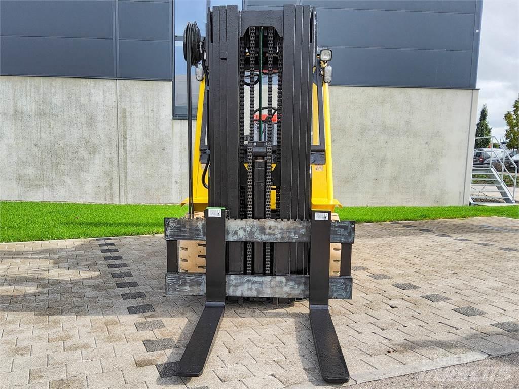 Hyster H 5.50 XM Nestekaasutrukit